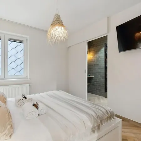 Alejandro - Lovely 2 Bedroom In Ostende